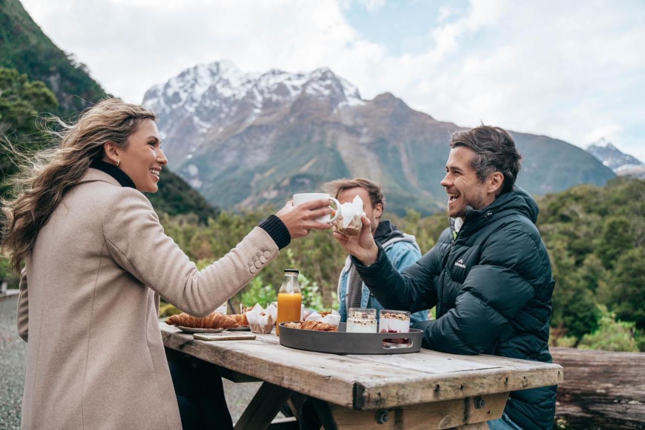 Milford Sound Lodge Eksteriør billede