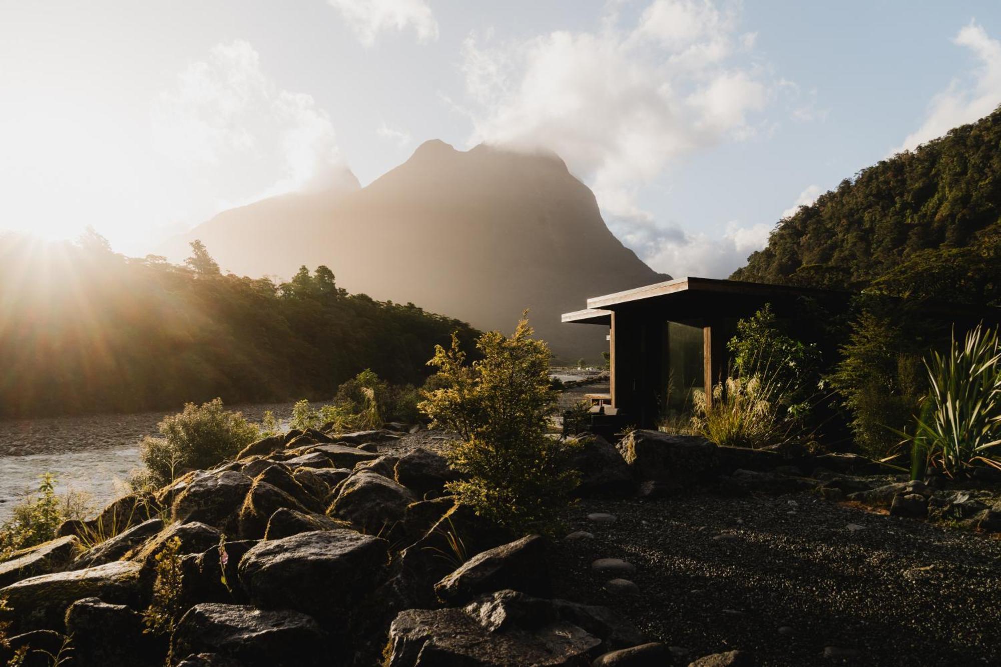 Milford Sound Lodge Eksteriør billede